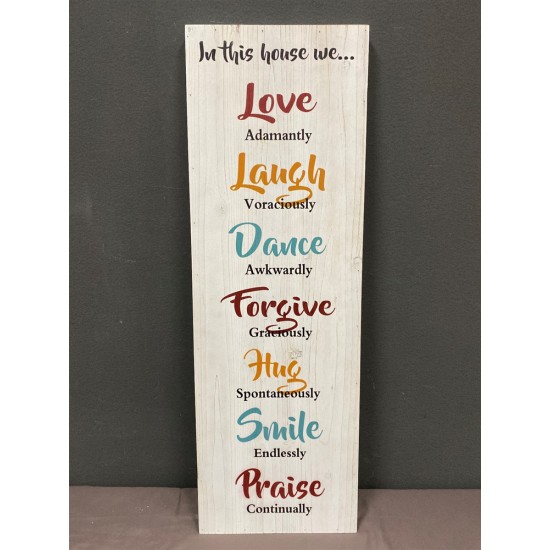 LOVE WOODEN WALL PLAQUE